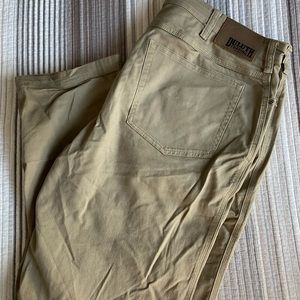 Khaki Men’s Duluth Trading Co. Flex Firehose Pants 38x32.